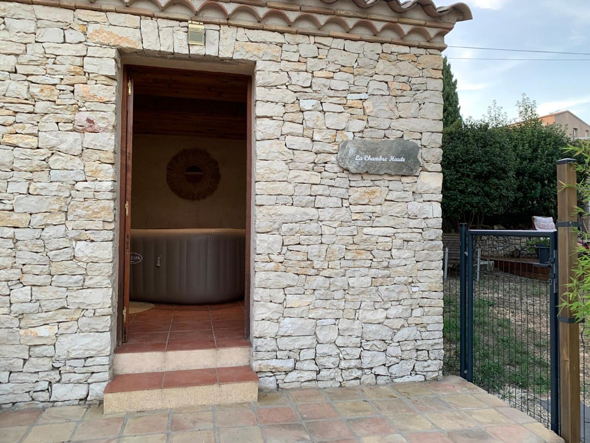 La Chambre Haute Nîmes Kültér fotó